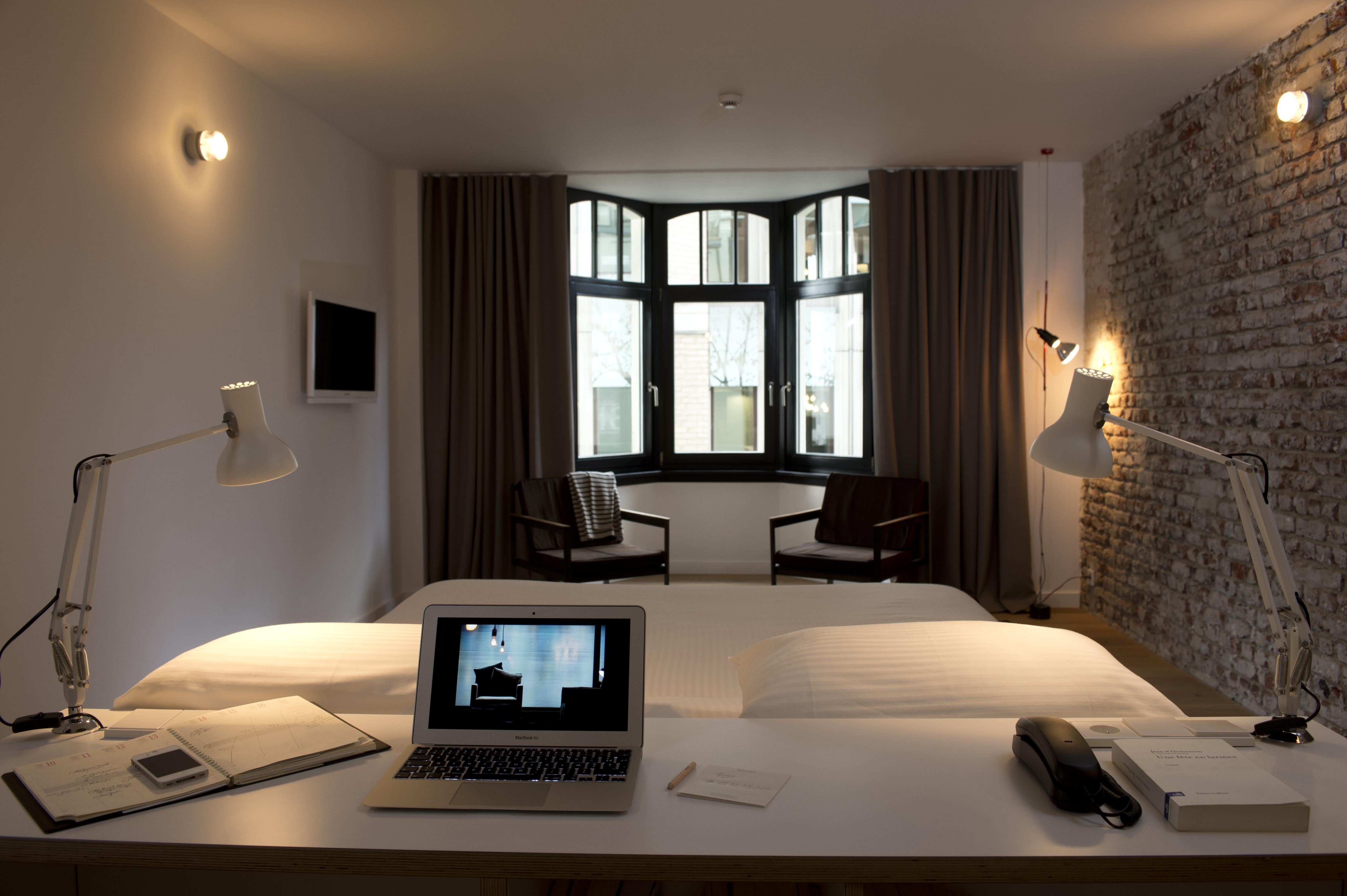 9Hotel Central Brussel Bagian luar foto