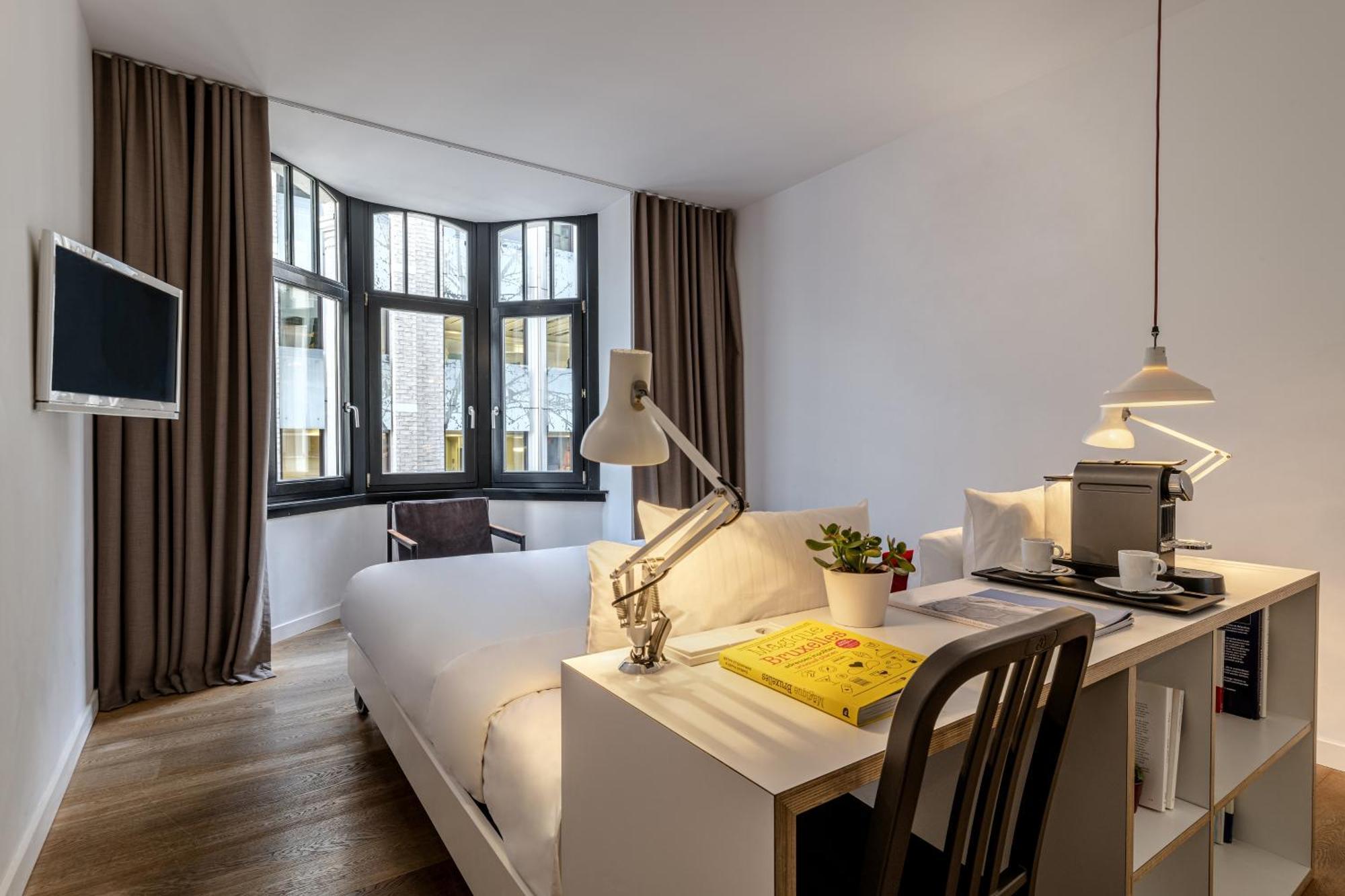9Hotel Central Brussel Bagian luar foto